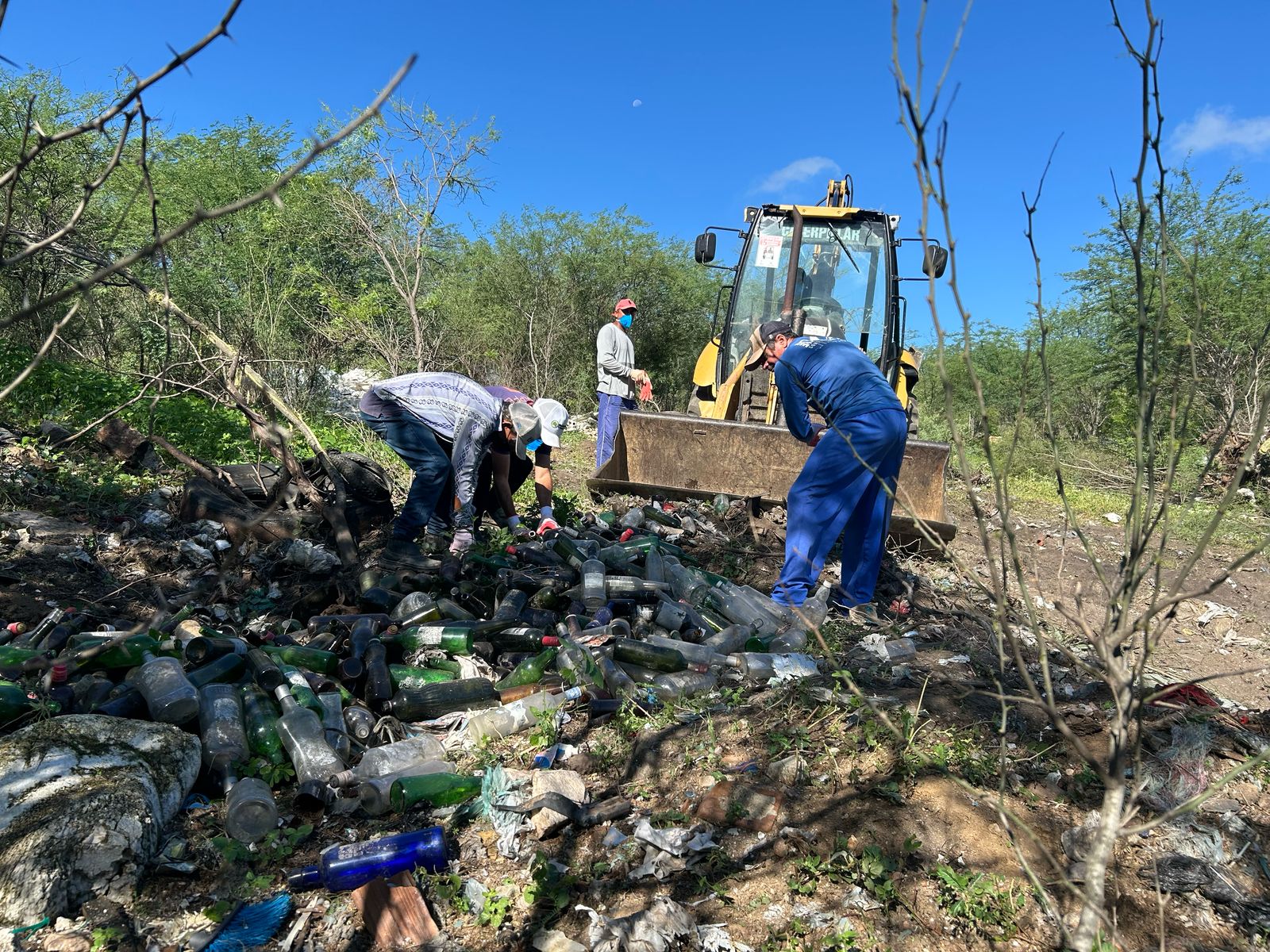 Prefeitura de Pedra Lavrada avança na recuperação do antigo lixão com nova etapa do PRAD