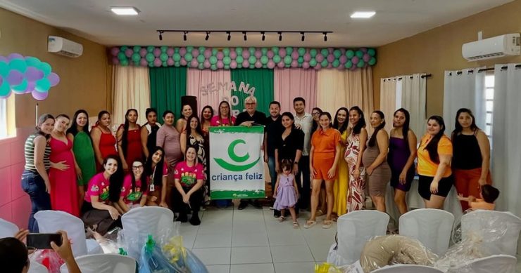 Tota Guedes participa da entrega de kits na Semana do Bebê 2025
