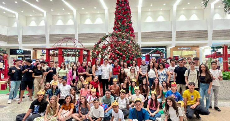 Estudantes de Pedra Lavrada participam de passeio ao cinema como premiação do projeto Aluno e Família Brilhantes